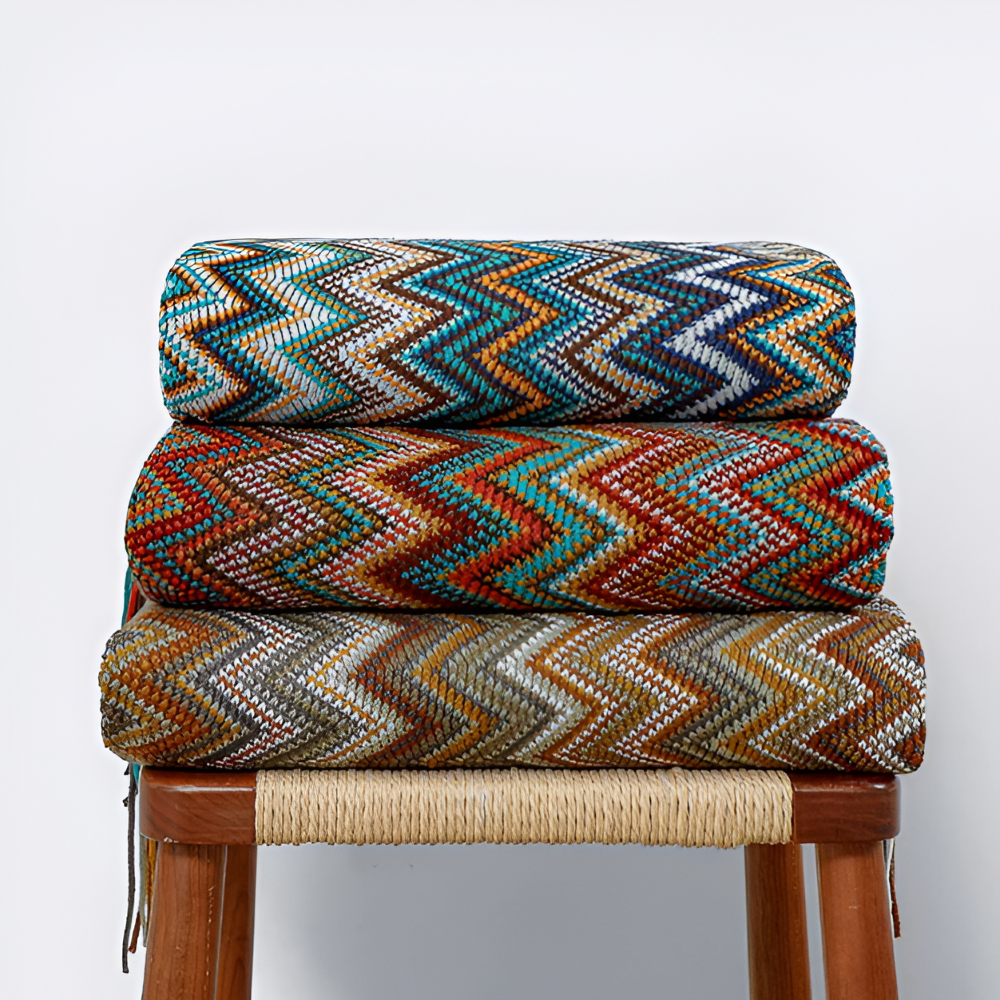Koc akrylowy z frędzlami 130x170 lub 130x230 cm – dziergany koc boho w zygzak, 3 kolory