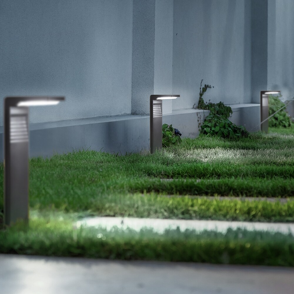 Lampa Solarna Ogrodowa LED – Wodoodporny Słupek Oświetleniowy IP66 do Ścieżek, Ogrodu i Podjazdu