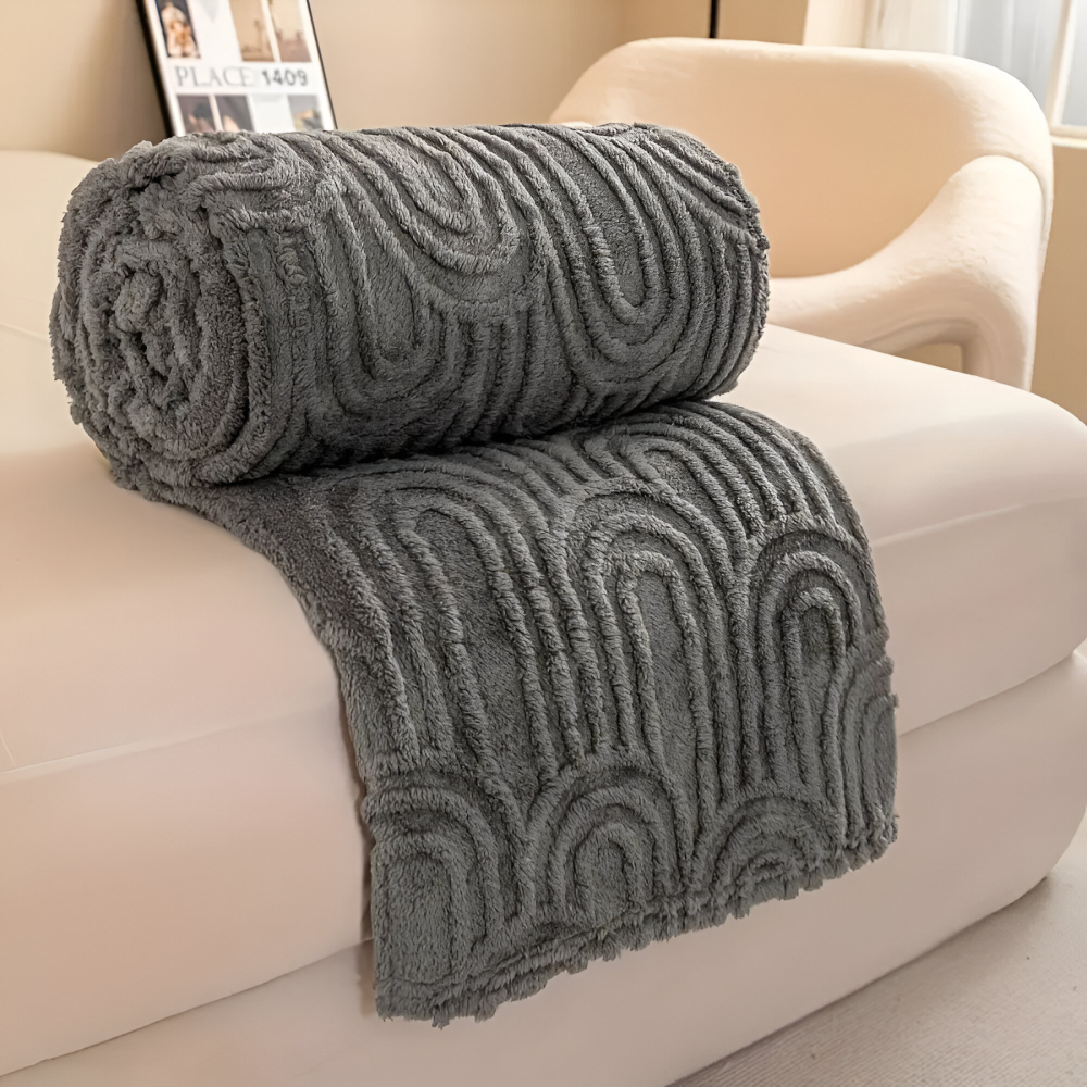 Koc pluszowy tłoczony w łuki – dwustronny koc z sherpą, narzuta na kanapę 100x150–200x230