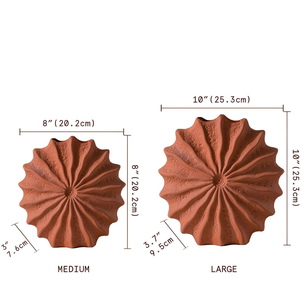 Rustykalny czerwony plisowany wazon ceramiczny – geometryczna doniczka z terakoty 8