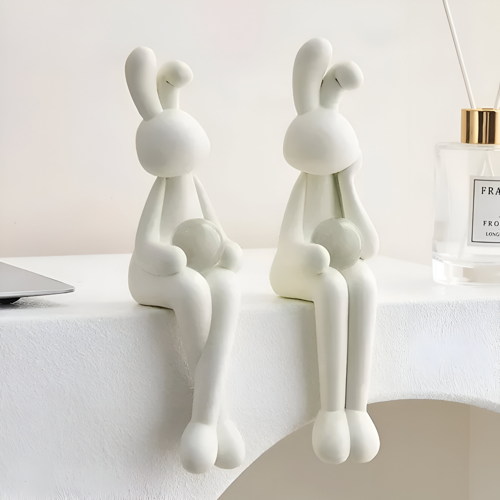 Zajączek wielkanocny figurka z kulą 19 do 22 cm – biała dekoracja z żywicy, 3 wzory