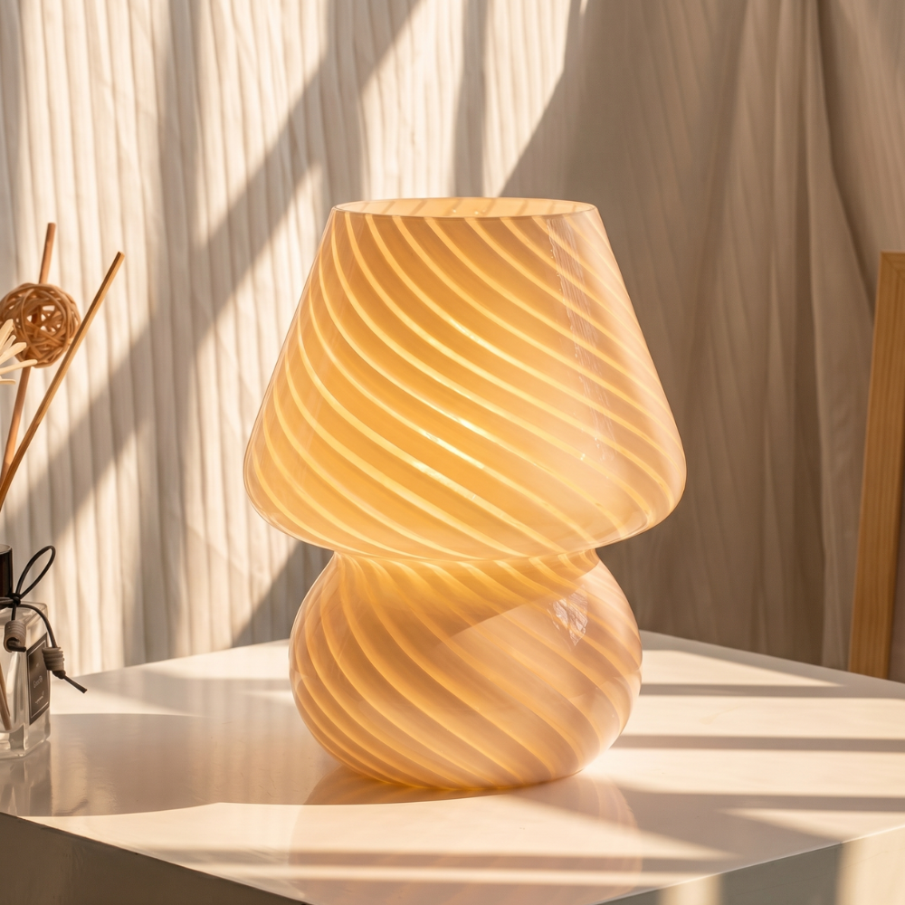 Lampa stołowa ze szkła w stylu vintage – ręcznie dmuchana w kształcie grzyba do wystroju salonu