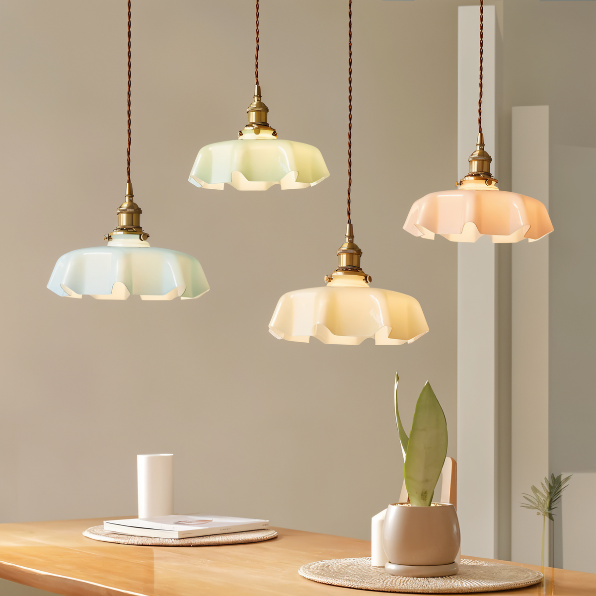 Lampa wisząca do salonu ze szklanym kloszem w kształcie kwiatu – zdjęcie 2