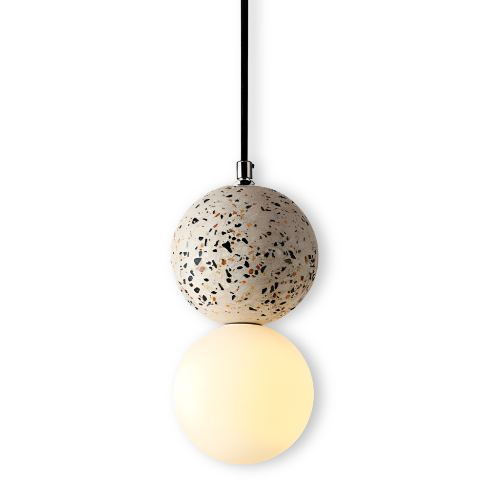 Lampa wisząca w kolorze białym z kremową kulą z lastryko i kloszem