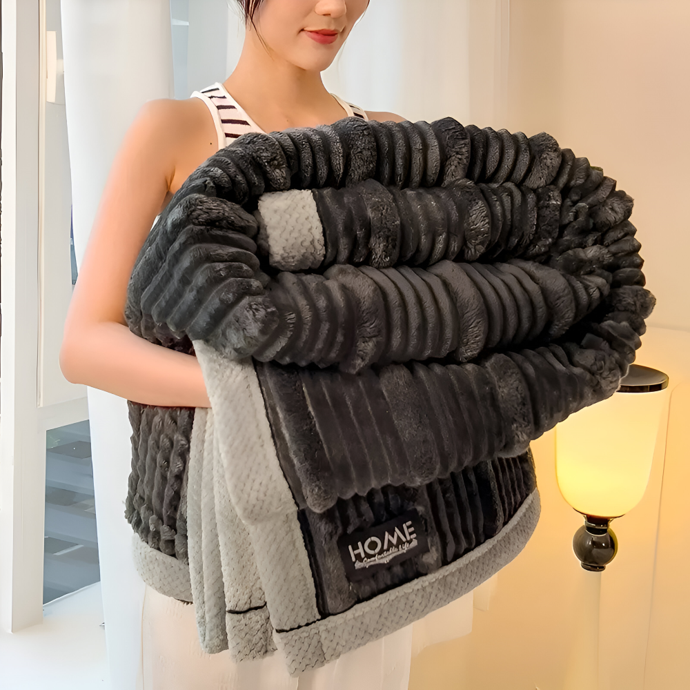 Koc w paski 150x200 do 200x230 cm – miękki koc polarowy na kanapę i łóżko, 4 kolory