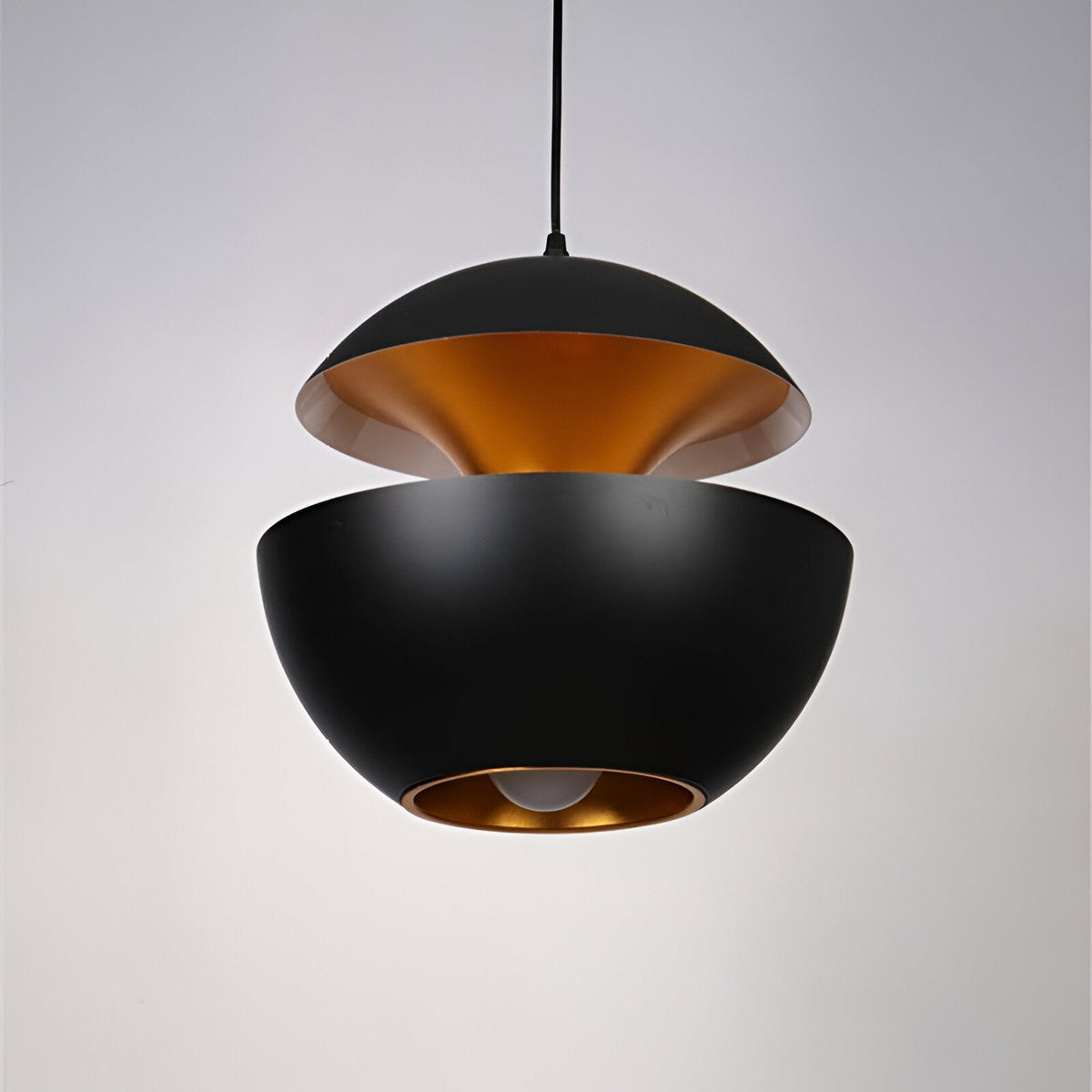 Lampa wisząca Apfel – artystyczna czarno-biała lampa wisząca E27 nad stół