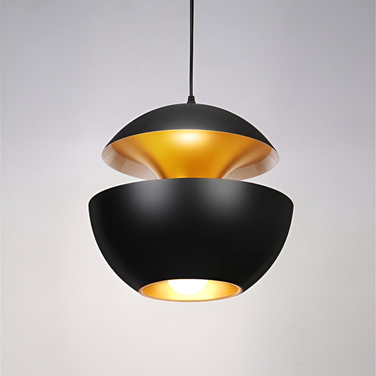 Lampa wisząca Apfel – artystyczna czarno-biała lampa wisząca E27 nad stół