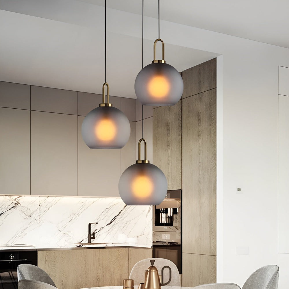 Lampa sufitowa GlassGleam – jednostronna lampa w kształcie kuli ze szkła w stylu vintage 4