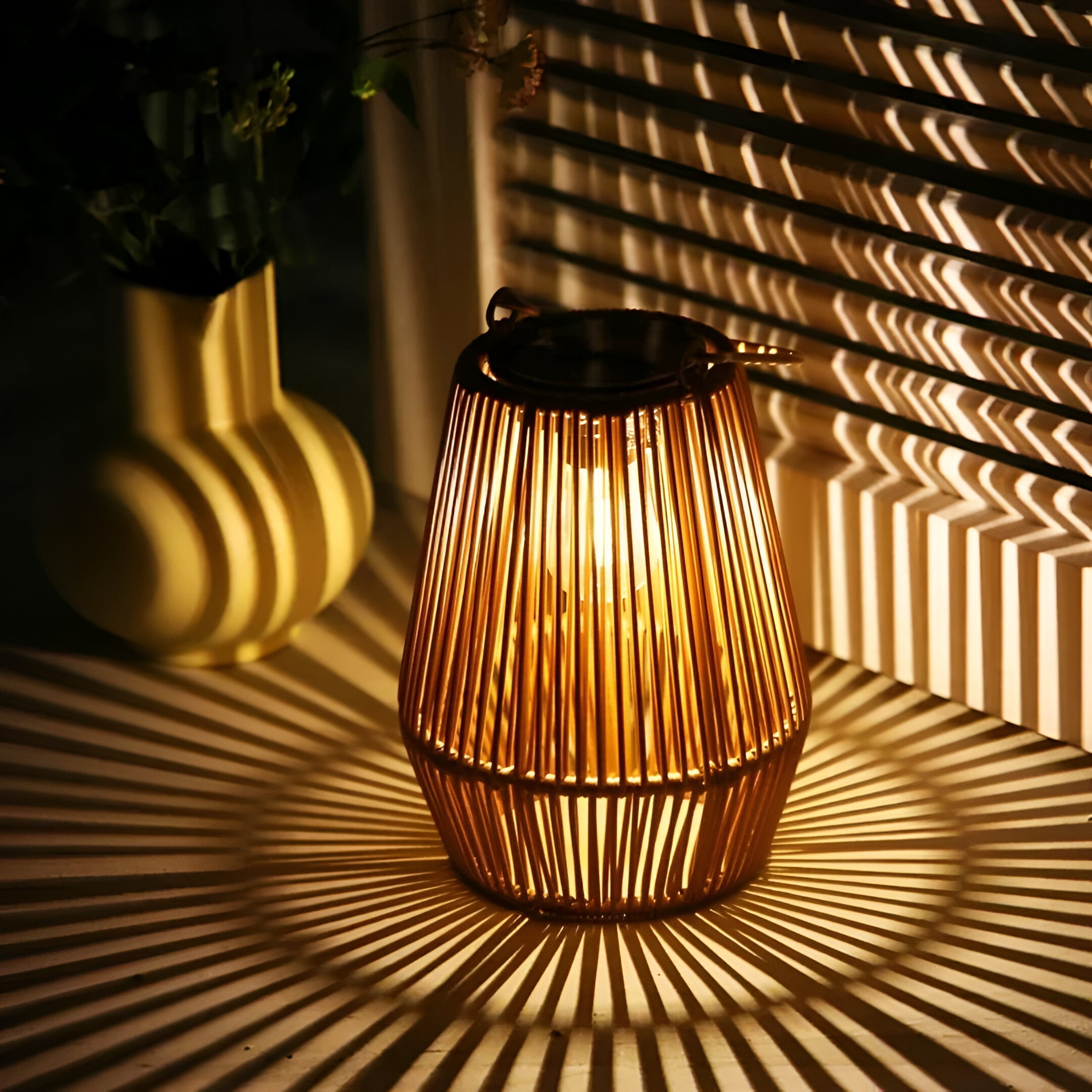 Lampy solarne CageRattan Garden - Lampy solarne bambusowe - Wodoodporna wisząca latarnia 1