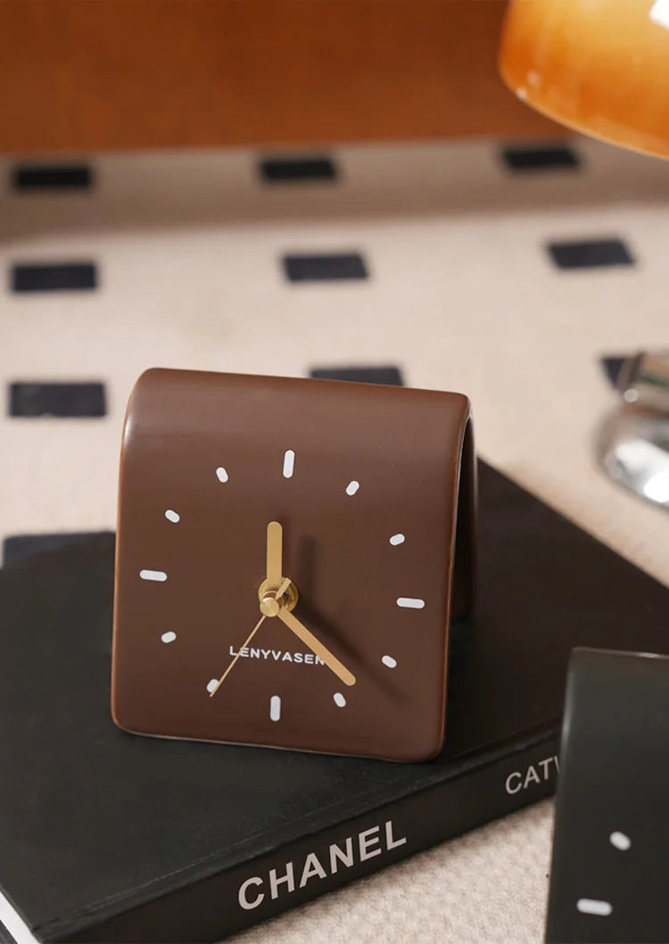 Nowoczesny Ceramiczny Zegar na Biurko 11.8cm - Matowy Brąz Elegancki Element Dekoracyjny 7