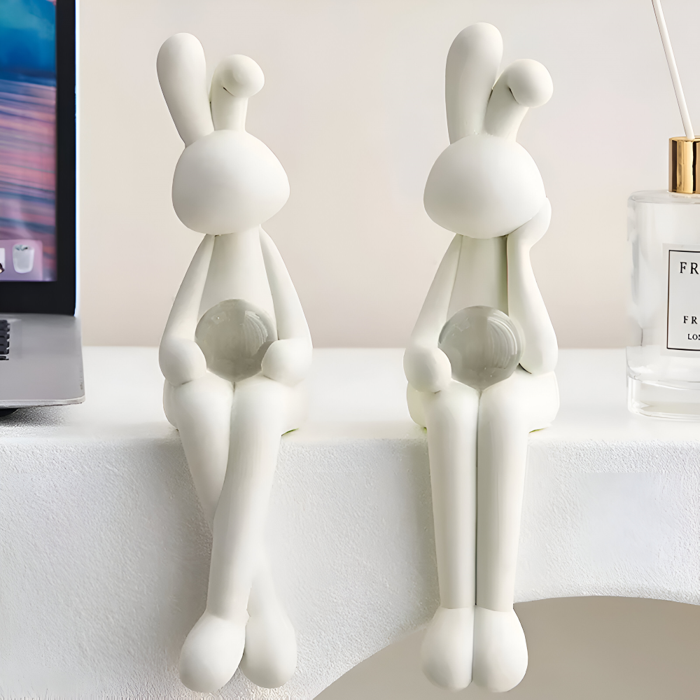 Zajączek wielkanocny figurka z kulą 19 do 22 cm – biała dekoracja z żywicy, 3 wzory