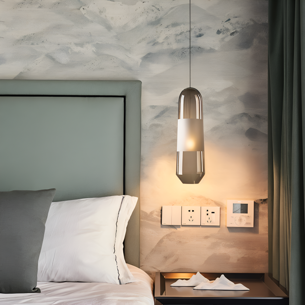 Lampa wisząca do sypialni z podłużnym szklanym kloszem – zdjęcie 1