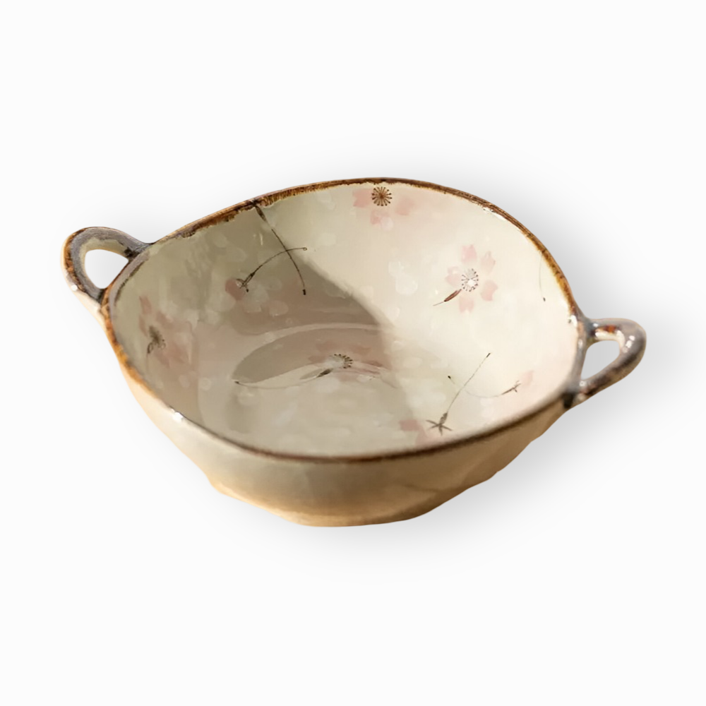 Ceramiczna miska z uchwytami w kolorze bladoróżowym